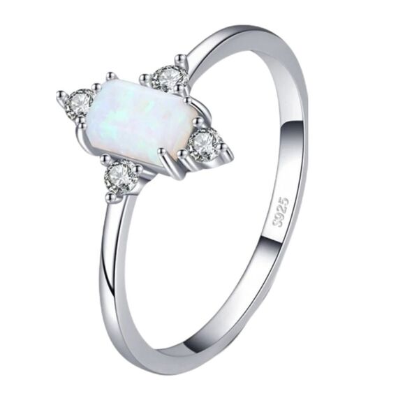 925 Sterling Silver Opal Ring - Picture 1 of 7